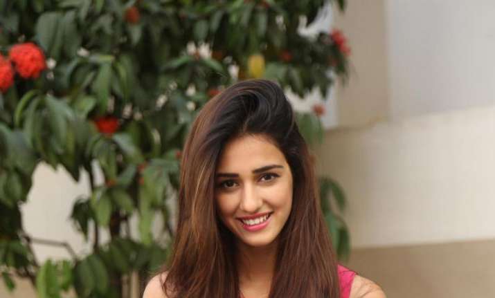 Hotness Alert Disha Patani Sizzles In Sheerans ‘shape Of You See Video 