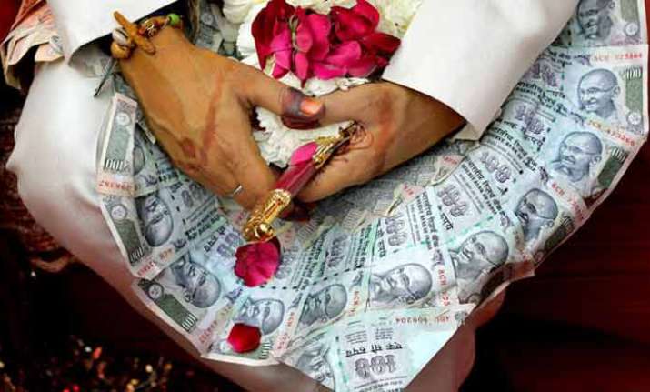 Rajasthan tea seller dishes out over Rs 1 cr dowry for six