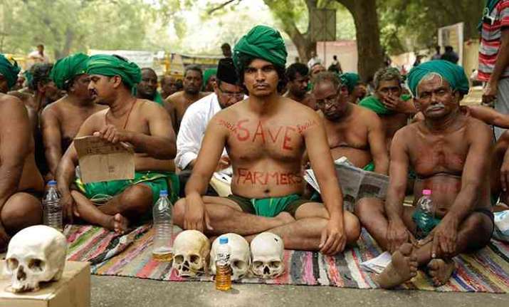 Tamil Nadu, Urine, Farmers, Protest