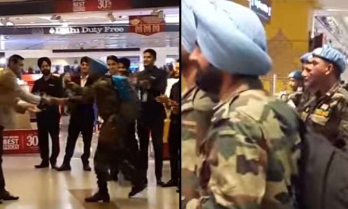 Indian Army Jawans receives a warm welcome at IGI