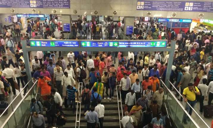 Porn Clip, Pornography, Rajiv Chowk, Metro Station