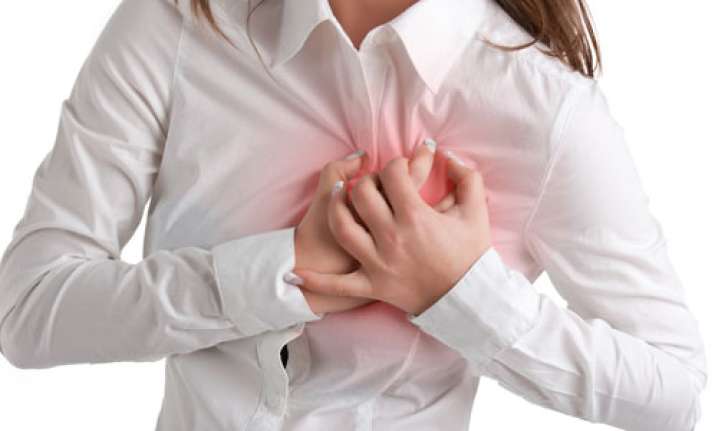 Pneumonia may increase heart attack risk, says study