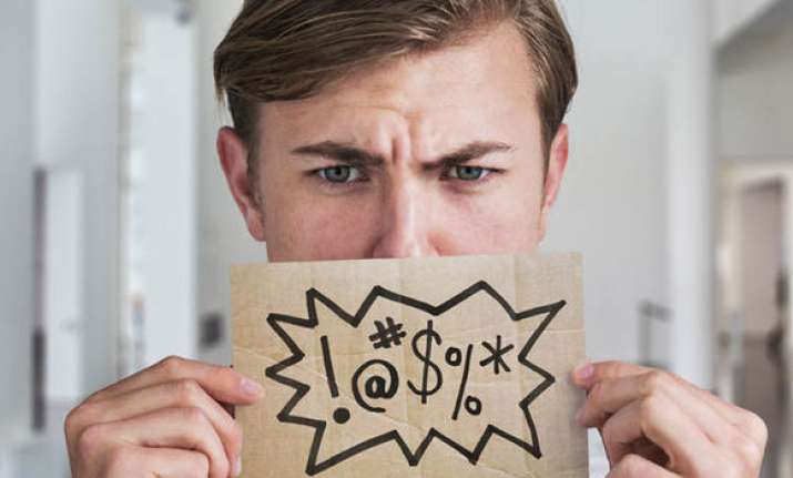 Swearing makes you stronger