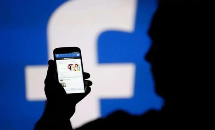 Facebook to come up with new tools to protect profile pics