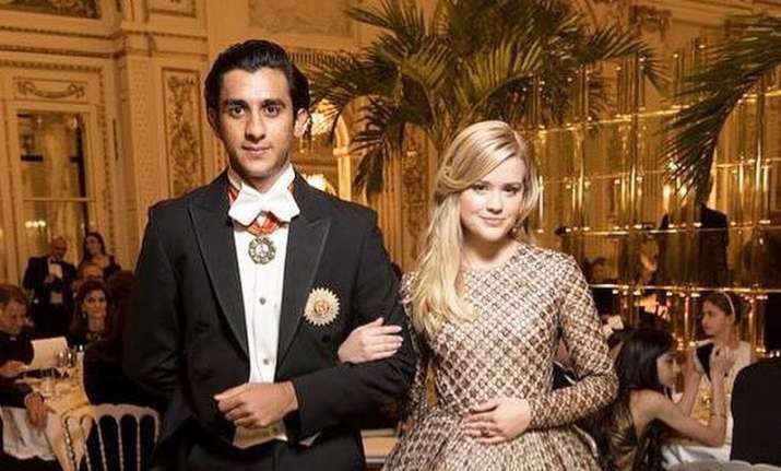 Ava Phillippe, Reese Witherspoon's doppelganger daughter, is a Paris debutante Ava Phillippe, Reese Witherspoon's doppelganger daughter, is a Paris debutante