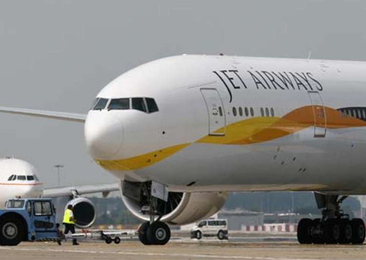 Explore Australia Enjoy the convenience of One Fare for travel in Première on flights within India One Fare Pass - Economy Enjoy the convenience of One Fare for travel in Economy on flights within India.