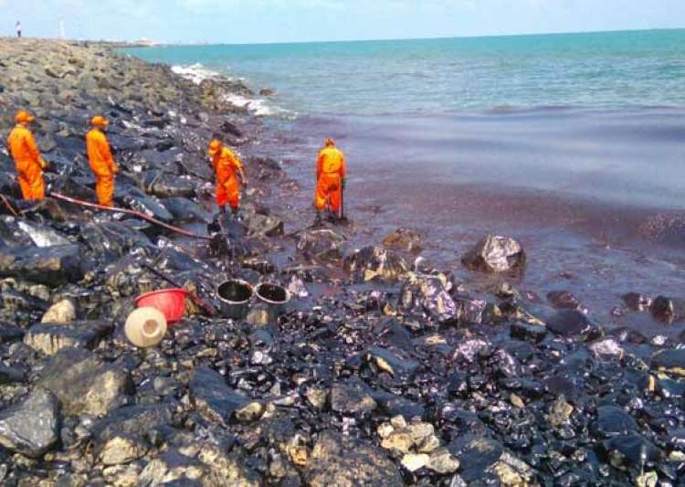 Chennai oil spill Govt intensifies clean up efforts, says situation