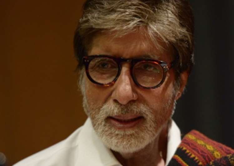 Is Amitabh Bachchan fighting some health issue?