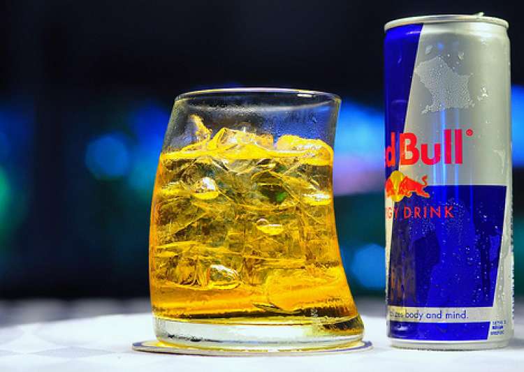 Can mixing energy drinks with alcohol make you more drunk?