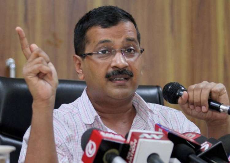 Delhi CM makes surprise inspection at Sanjay Gandhi hospital