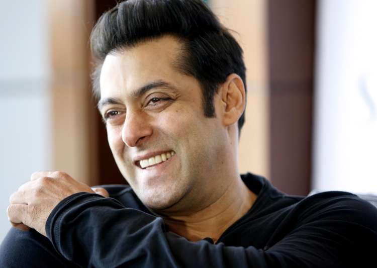 Salman Khan Gives Out A Piece Of Advice On Reckless Driving!