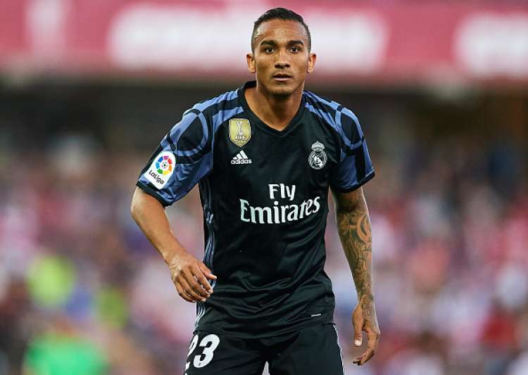 Real Madrid wing-back Danilo chooses Manchester City over Chelsea Real Madrid wing-back Danilo chooses Manchester City over Chelsea