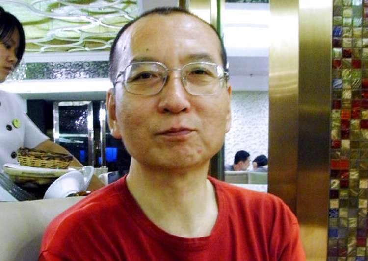 Ashes of deceased Chinese dissident Liu scattered in ocean