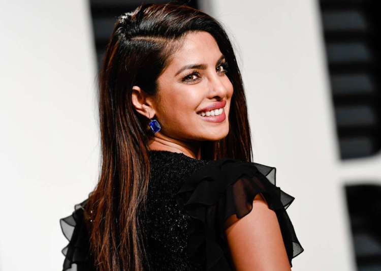 Hollywood return Priyanka too good for IIFA? Here's her ideal response!