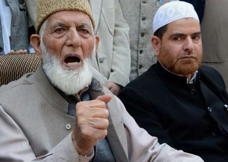 Kashmir 'terror funding': NIA questions Hurriyat chief Geelani's sons Naeem and Naseem