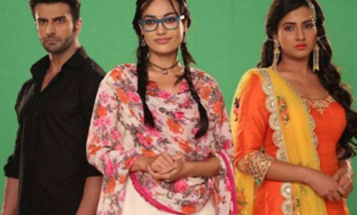 Qubool Hai Azaad And Mahira Get Romantic On Screen Indiatv News 