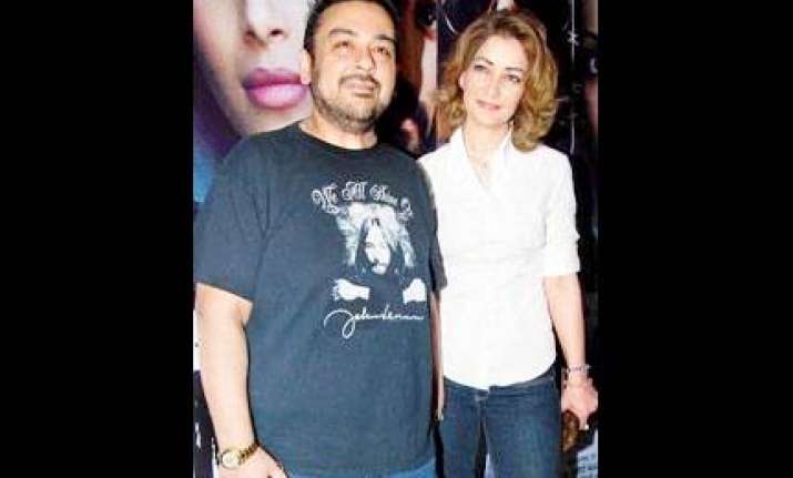 court orders adnan sami s third wife roya to leave house