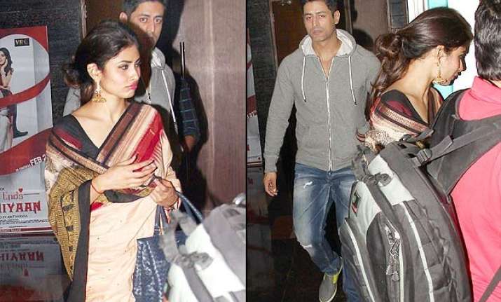 Mouni Roy-Mohit Raina caught on a date!-IndiaTV News