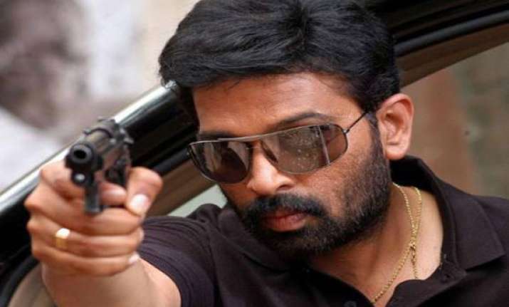j d chakravarthy to direct 3d horror film in hindi