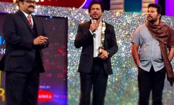 shah rukh khan honoured to perform with mammootty mohanlal