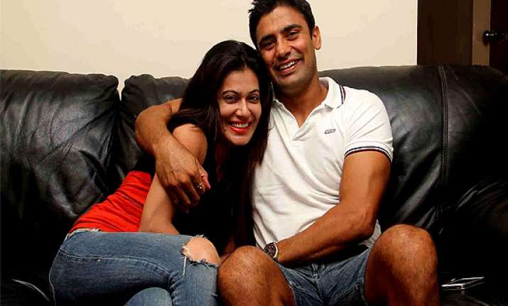 payal rohtagi campaign for beau sangram singh s bigg boss
