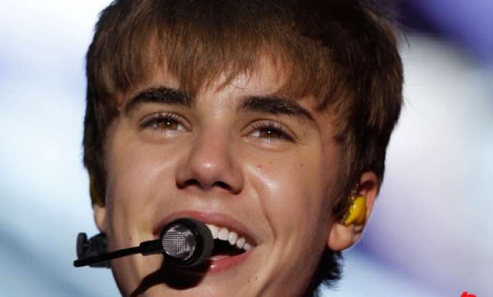 bieber stages concert at low income vegas school