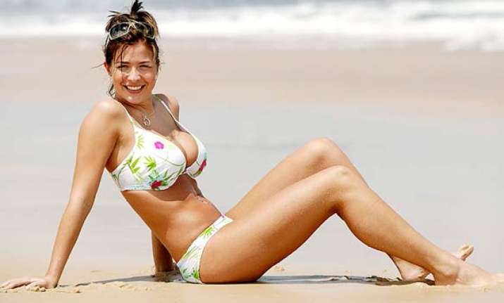gemma atkinson vows to keep her clothes on in future
