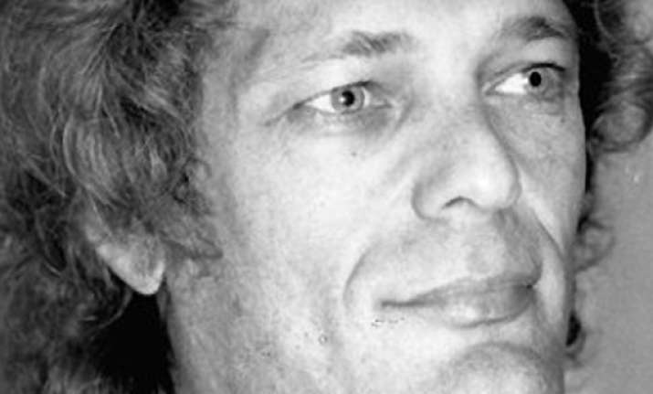 new hollywood producer bert schneider dies at 78