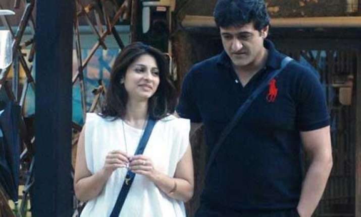 bigg boss 7 naked tanisha and armaan spotted getting