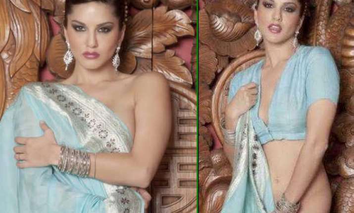 sunny leone poses in hot blue sari sans blouse