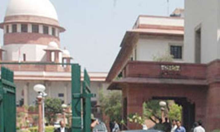 sc slams govt for equating housewives with