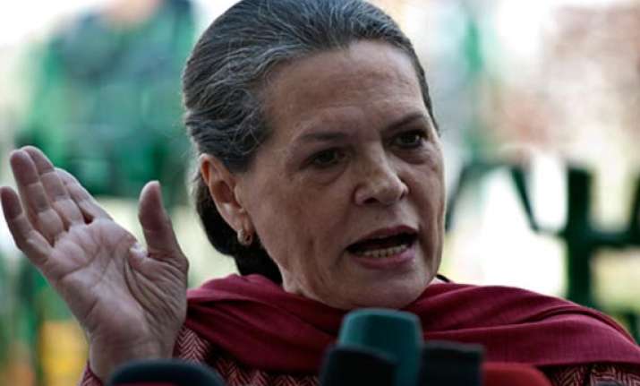 sonia gandhi parties must stand united against maoists