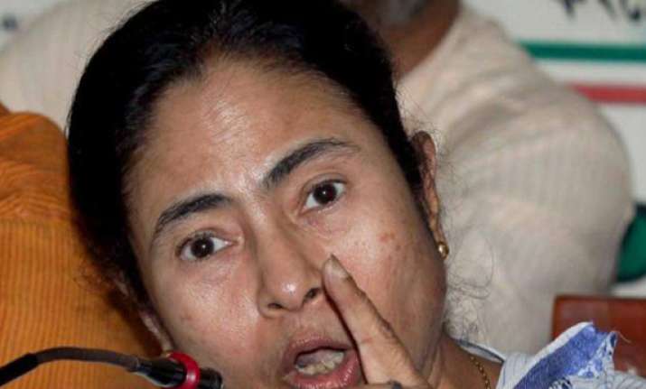 will not bow before arrogance of power mamata