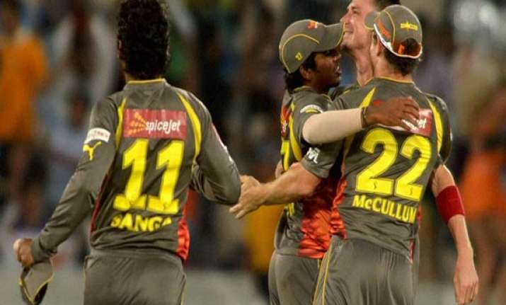 ipl6 hyderabad beats delhi daredevils by 3 wickets