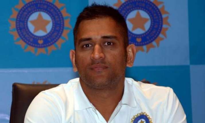 essay on mahendra singh dhoni Essay on my favourite player ms dhoni urf mahendra singh dhoni, everyone knows him he is the shinning superstar of our country. essay on mahendra singh dhoni Essay on my favourite player ms dhoni urf mahendra singh dhoni, everyone knows him he is the shinning superstar of our country.