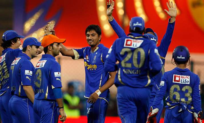 rajasthan royals start favourites against deccan chargers