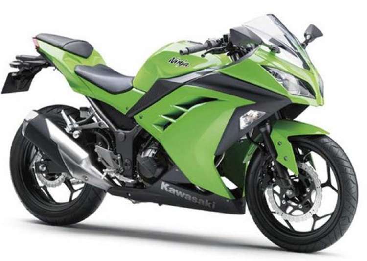 Kawasaki Ninja 300 launched in India at Rs 3.5 lakh