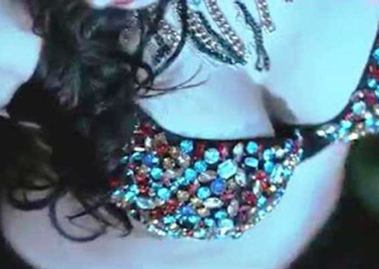 cbfc censors cleavage show in movies