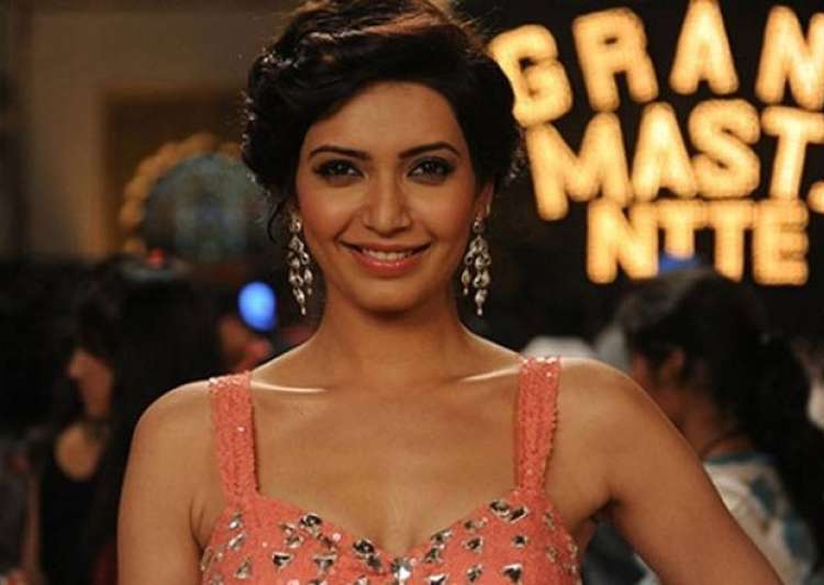 Who is karishma tanna dating in real life
