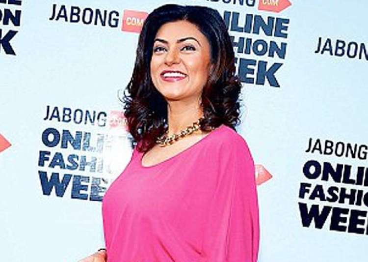 sushmita sen praises online shopping promotes jabong online fashion week