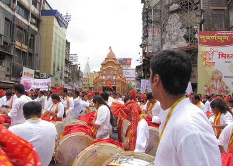 Mumbai mandal enforces dress code for Ganeshotsav