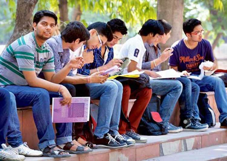 Relief For Students, B.Tech To Be 4-yr Course For Those Admitted In 2013-14