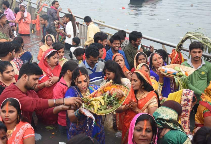 Chhath Puja Devotees Offer Arghya To Rising Sun