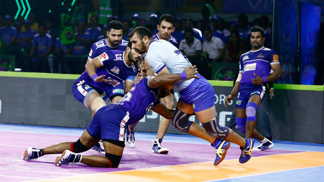 Pro Kabaddi League Kandola Perfoms But Haryana Steelers Lose To Tamil