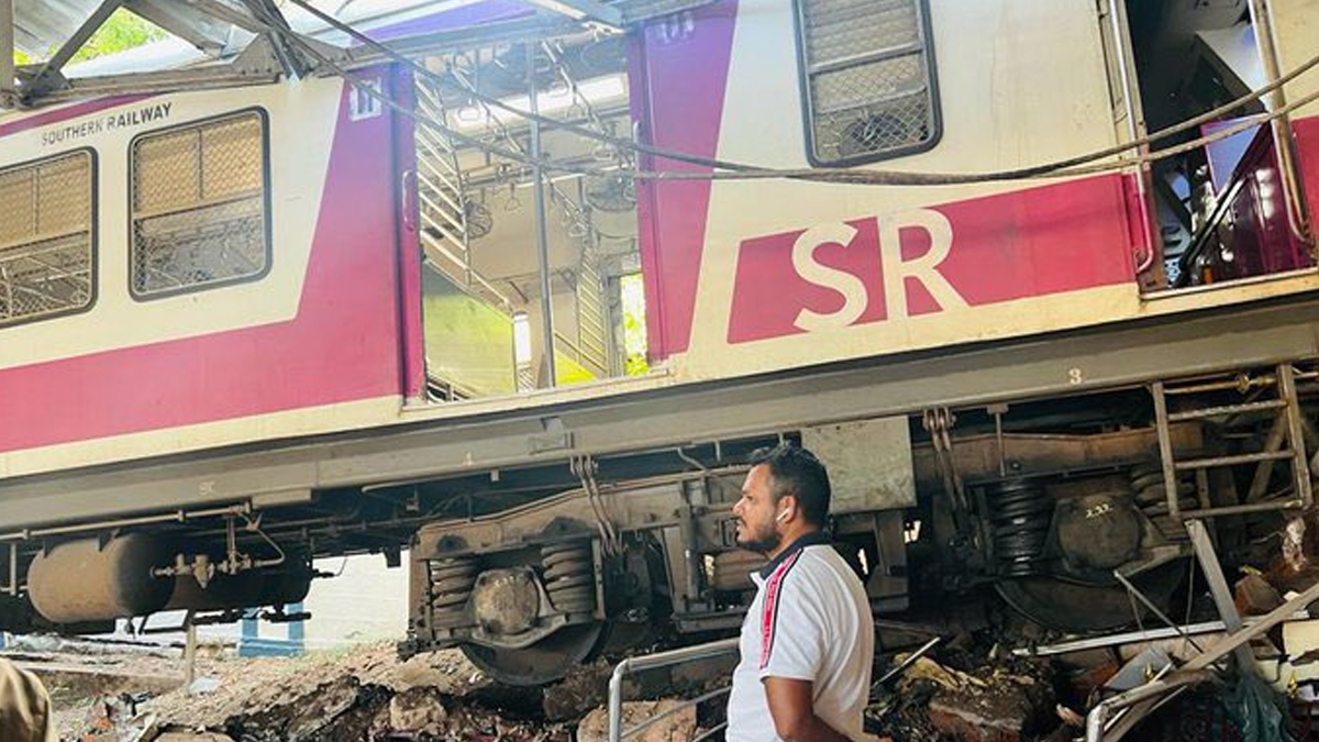 Local Train Climbs Platform In Chennai Inquiry Ordered India TV