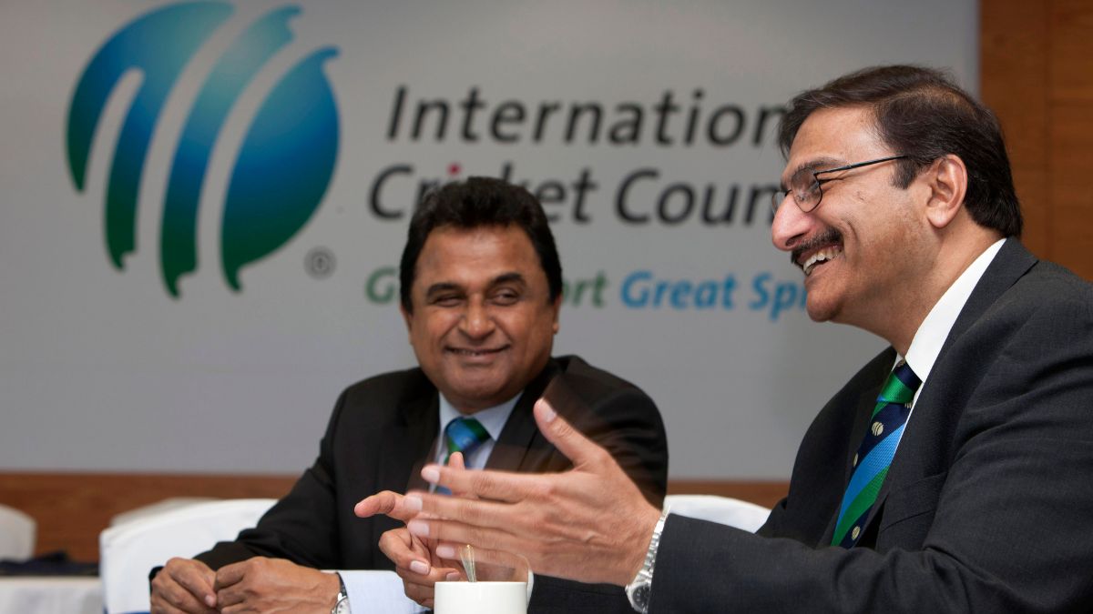 Former Pcb Chairman Zaka Ashraf Is Favorite To Regain The Vacant Post