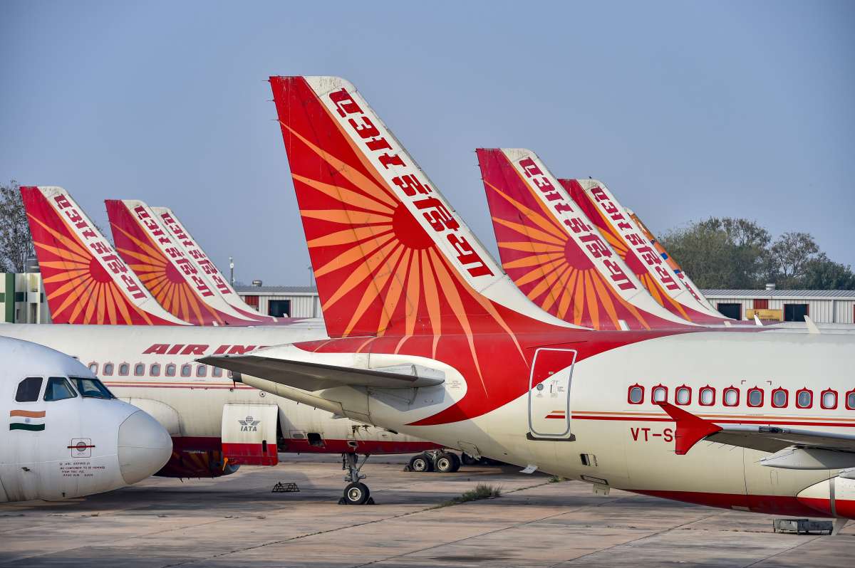 Dgca Suspends Approval Of Air India S Flight Safety Chief For One Month