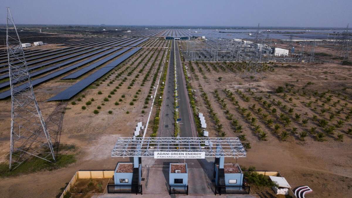 Adani Group Builds World S Largest Renewable Energy Park In Gujarat