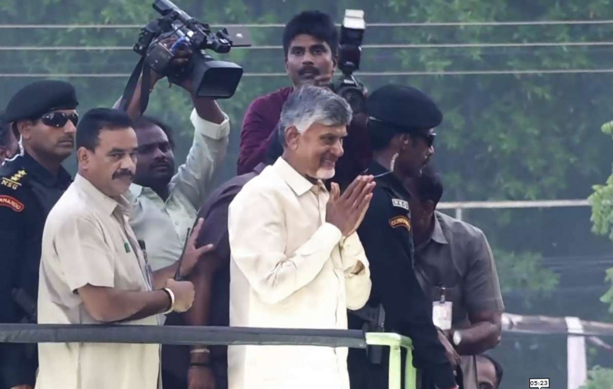 Andhra CM Swearing In Chandrababu Naidu Takes Oath As CM Pawan Kalyan