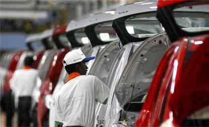 Demonetisation drags auto sales to 16-year low in December